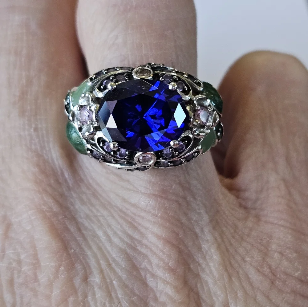 Retired Victoria Wieck Tanzanite and Amethyst Ring in Sterling Silver Sz 8! - Picture 9 of 14
